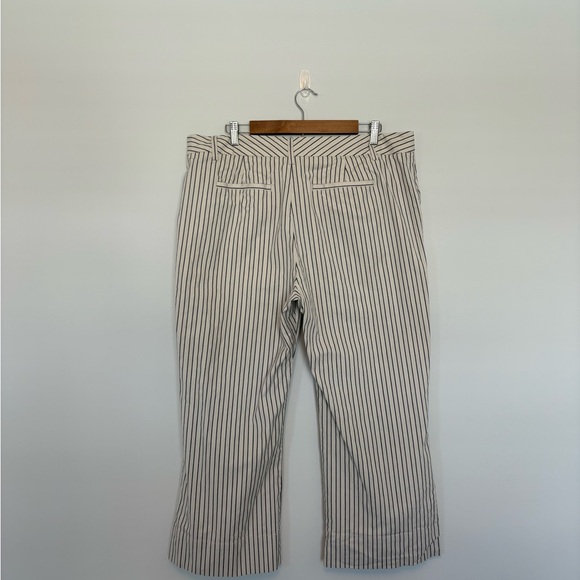Cabi Tick Tock Cream Pinstripe Cropped Trouser Midrise Women's 16 - Picture 4 of 11